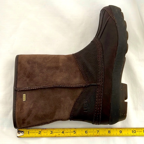 UGG / Waterproof~No Laces Boots - Picture 14 of 16